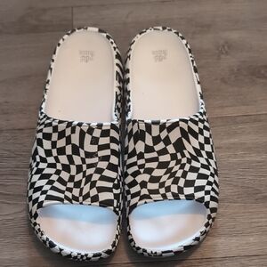 Wild Fable Black and White Checkered Slippers